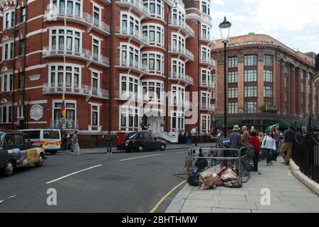 1890 Architecture Brick Rouge Équateur Ambassade Julian Assange Wikileaks Red Brick 3 Hans Crescent, Knightsbridge, Londres SW1X Banque D'Images