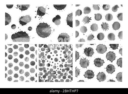 Jeu de blobs noirs aquarelle isolés sur fond blanc. Motif aquarelle. Fond de l'aquarelle abstrait dessiné à la main. Banque D'Images