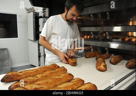 Fabrication de pain biologique Banque D'Images