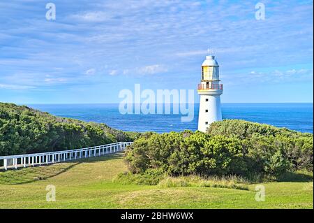 Phare de Cape Otway avec la mer derrière Banque D'Images