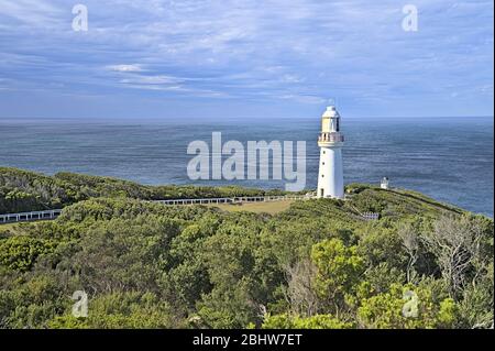 Phare de Cape Otway avec la mer derrière Banque D'Images