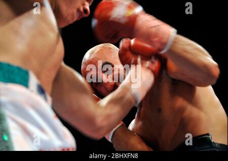 JULIO CESAR CHAVEZ VS LUCIANO CUELLO. Box lutte entre. (Photo:IsrraelGarnica/NortePhoto.com) Banque D'Images