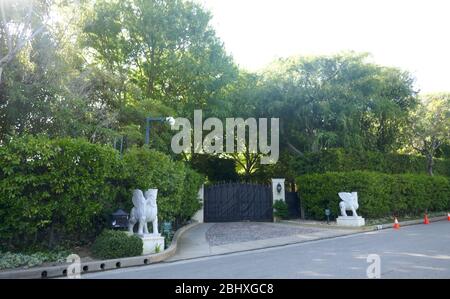 Holmby Hills, Californie, États-Unis 27 avril 2020 une vue générale de l'atmosphère la maison de Walt Disney au 355 N. Carolwood Drive à Holmby Hills, Californie, États-Unis. Photo de Barry King/Alay stock photo Banque D'Images