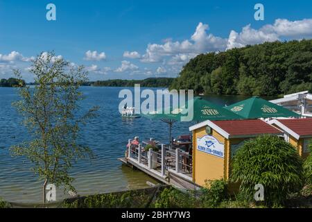 Restaurant sur le lac Dieksee, Bad Malente, Holstein Suisse, District est Holstein, Schleswig-Holstein, Allemagne du Nord Banque D'Images