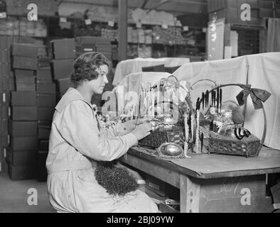 Nouveautés de Pâques à Pasappels , Mitcham - 19 février 1924 Banque D'Images