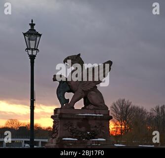 Moltke Pont sur la rivière Spree à Berlin. Allemagne Banque D'Images