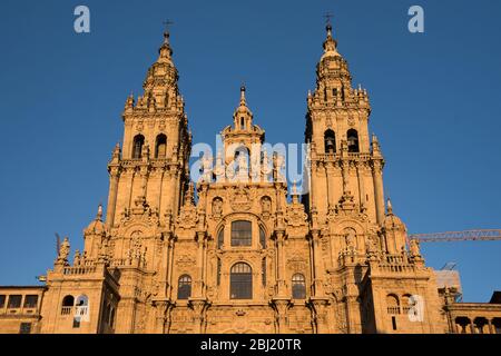 Cathédrale Saint-Jacques-de-Compostelle, Galice, Espagne. Place Obradeiro à Saint-Jacques-de-Compostelle le point de fin des anciennes routes de pèlerin, Camino de Banque D'Images