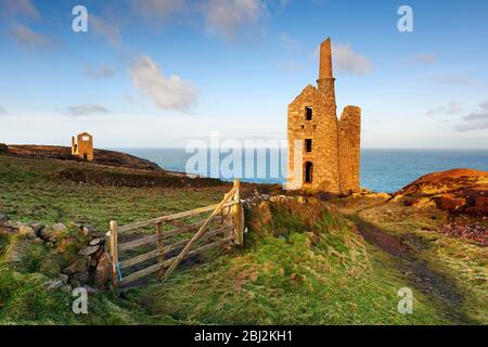 Mine de wheal Owles utilisée dans la production de la série de télévision Poldark où elle était connue sous le nom de Wheal Leisure. Banque D'Images