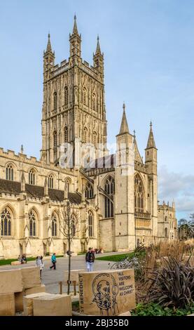 La cathédrale de Gloucester est l'endroit où William le Conquérant a ordonné le livre de Domesday et Henry Vlll a été couronné. Banque D'Images