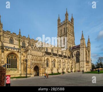 La cathédrale de Gloucester est l'endroit où William le Conquérant a ordonné le livre de Domesday et Henry Vlll a été couronné. Banque D'Images