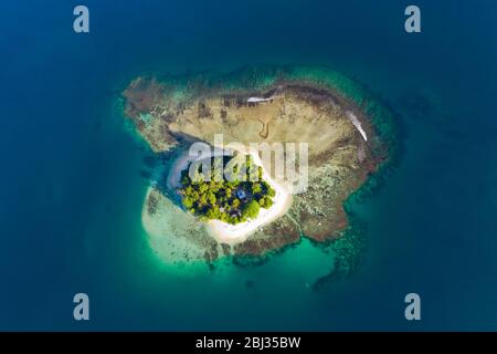 Vue aérienne des îles de la baie Balgai, Nouvelle-Irlande, Papouasie-Nouvelle-Guinée Banque D'Images