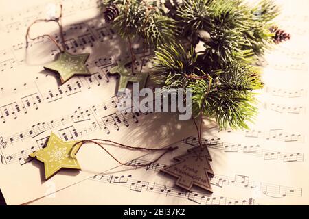 La décoration musicale et de Noël se ferme Banque D'Images