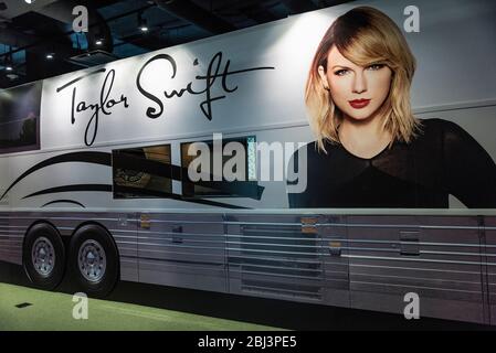 Exposition de bus Taylor Swift au Country Music Hall of Fame de Nashville, dans le Tennessee. Banque D'Images