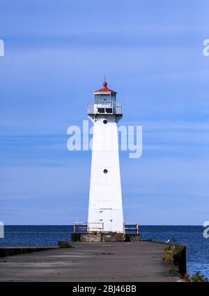 Phare Sodus extérieur sur le lac Ontario à New York. Banque D'Images