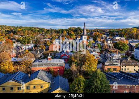 Paysage urbain d'automne du centre-ville de Montpellier dans le Vermont. Banque D'Images