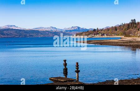 Rhu Bay, vue depuis le Royal Northern & Clyde Yacht Club, Helensburgh, Loch Gare, Argyll et Bute, Écosse, Royaume-Uni Banque D'Images