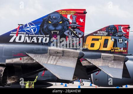 Paire de fantômes F-4 E-2020 de l'armée de l'air turque. Banque D'Images