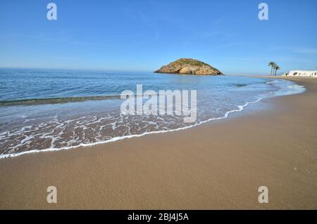 Playa de Nares le matin. Le long de la côte de Mazarrón. Murcie. Espagne. Banque D'Images