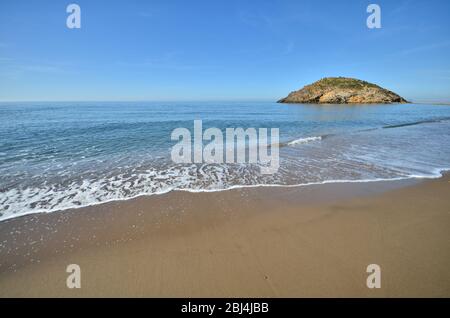 Playa de Nares le matin. Le long de la côte de Mazarrón. Murcie. Espagne. Banque D'Images