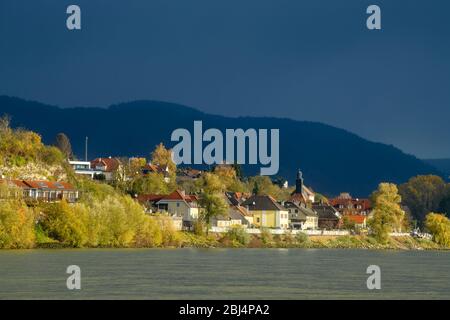 Seegarten, à travers le Danube de Melk, en automne, Melk, Basse-Autriche, Autriche Banque D'Images