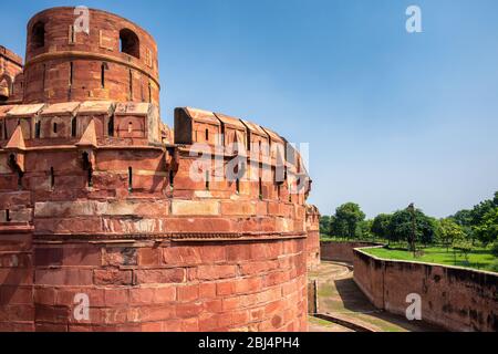 Fort historique d'Agra des empereurs de la dynastie Mughal, site classé au patrimoine mondial de l'UNESCO à Agra, Uttar Pradesh, Inde Banque D'Images