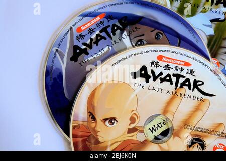 DVD de l'émission de télévision animée « Avatar - The Last Airbender: The Complete Series » de Nickelodeon, publiée en 2015. Banque D'Images