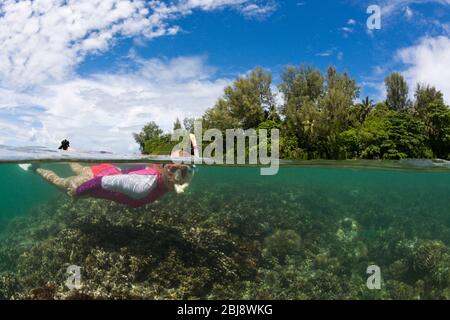 Plongée avec tuba à House Reef of Lissenung, Nouvelle-Irlande, Papouasie-Nouvelle-Guinée Banque D'Images