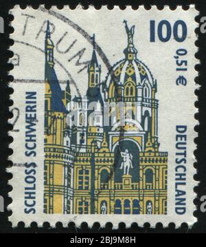 ALLEMAGNE - VERS 1994 : cachet imprimé par l'Allemagne, montre le château de Schwerin, vers 1994. Banque D'Images