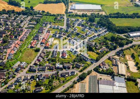 , zone résidentielle le long de Helle Strasse et Tappenhof dans le sud de Bottrop-Kirchhellen, 19.07.2016, vue aérienne, Allemagne, Rhénanie-du-Nord-Westphalie, région de la Ruhr, Bottrop Banque D'Images