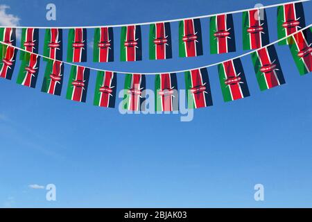 Le Kenya drapeau festif de la porte pendante contre un ciel bleu. Rendu tridimensionnel Banque D'Images