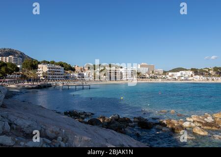 Vue panoramique sur la plage de son Matias à Palma Nova, Majorque. Banque D'Images