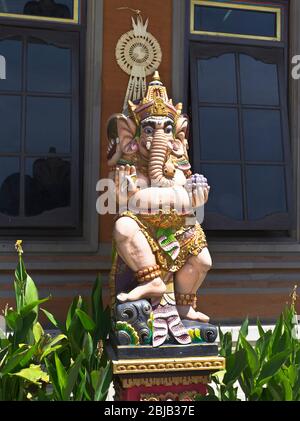 dh Hindu Elephant dieux ganesh BALI INDONÉSIE Statue à l'extérieur de l'usine ganesha balinese dieu hinduisme Banque D'Images