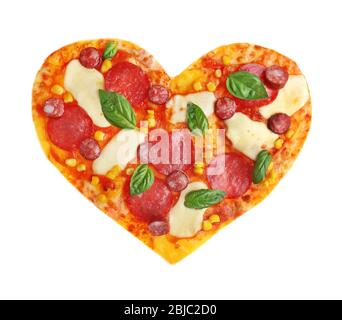 Pizza savoureuse en forme de coeur isolée sur blanc Banque D'Images