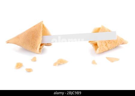 Cookie Fortune avec message vide isolé sur blanc Banque D'Images
