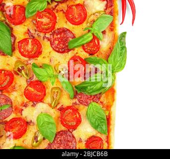Délicieuses pizzas sur fond blanc Banque D'Images