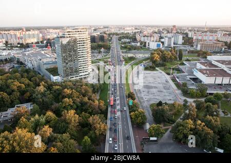 Bratislava de la tour OVNI, ci-dessus, coucher de soleil Banque D'Images