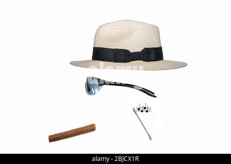 Chapeau Panama, lunettes de soleil, cigare et écouteur + notes musicales. Concept: Homme invisible, homme moderne, mode, streaming, écouteurs modernes, homme du monde, Banque D'Images