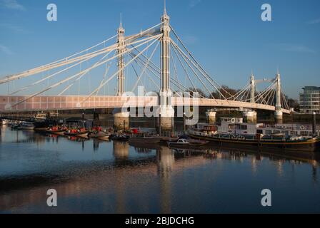 Structure du pont suspendu Architecture Traditional Albert Bridge, Londres, SW11 4PH par Rowland Mason Ordish et Sir Joseph Bazalgette Banque D'Images