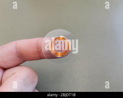 Intérieur d'un transpondeur RFID pour le contrôle d'accès Banque D'Images