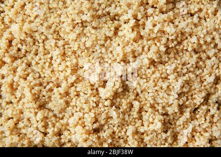 Grains de quinoa blanc, bouillis, spotés, à proximité Banque D'Images