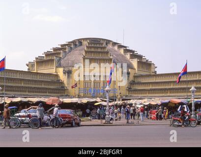 Marché central (Phsar Thmei), Phnom Penh, Royaume du Cambodge Banque D'Images