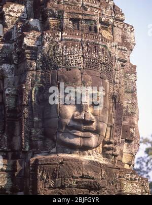 Les tours de face de Bayon, la terrasse supérieure, le temple de Bayon, Ankor Thom, Siem Reap, Royaume du Cambodge Banque D'Images
