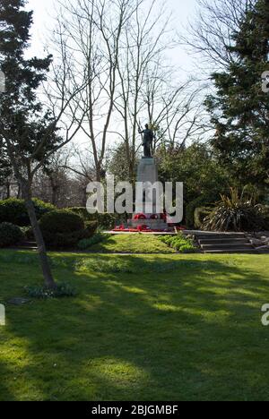 Fulham War Memorial, All Saints Church, Priters Bank, Bishops Park, Fulham, Londres SW6 3LA Banque D'Images