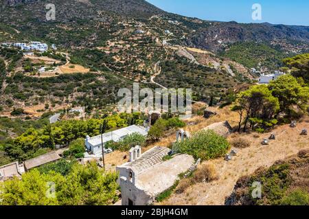 Le château byzantin - ville sur l'île de Kythira. Vue depuis le château intérieur, comprend les églises de Panagia Myrtidiotissa, Panagia Orfani. Banque D'Images