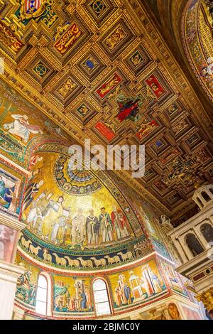 L'une des plus anciennes églises de Rome. Rome est une destination touristique célèbre Banque D'Images