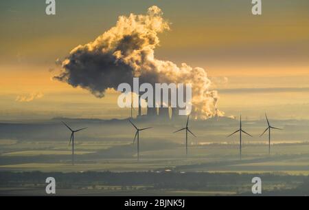 Niederaussem Power Station en contre-jour, 29.11.2016, vue aérienne, Allemagne, Rhénanie-du-Nord-Westphalie, Bergheim Banque D'Images