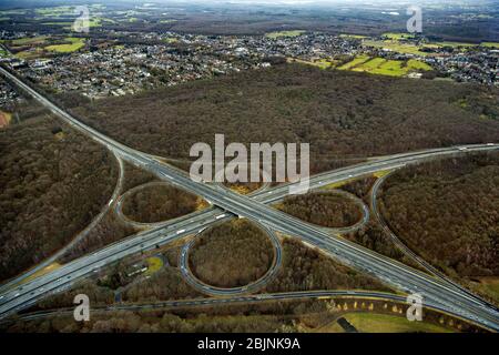 , échangeur d'autoroute et autoroute A 2, A 3 et B516 Sterkrade, 04.02.2017, vue aérienne, Allemagne, Rhénanie-du-Nord-Westphalie, région de la Ruhr, Oberhausen Banque D'Images