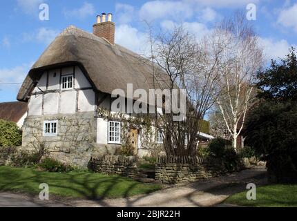 Maison de campagne de Seven Bells du XVIIe siècle à Garsington Oxford Banque D'Images