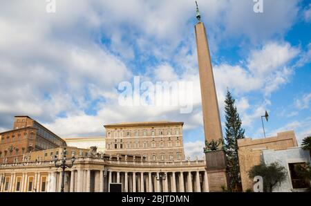 Rome, Italie - 2 janvier 2008 : vue sur Saint Pierre Basilic et la place Banque D'Images