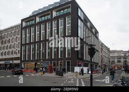 Architecture 2010 Brick gris fenêtres étroites Deep Window révèle Marble 5 Hanover Square, Mayfair, Londres W1S par Squire & Partners Banque D'Images